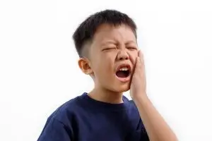 Comprensión y tratamiento de la sensibilidad dental en niños