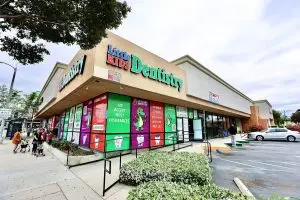 Nueva oficina en Panorama City - Little Kids Dentistry amplía sus servicios