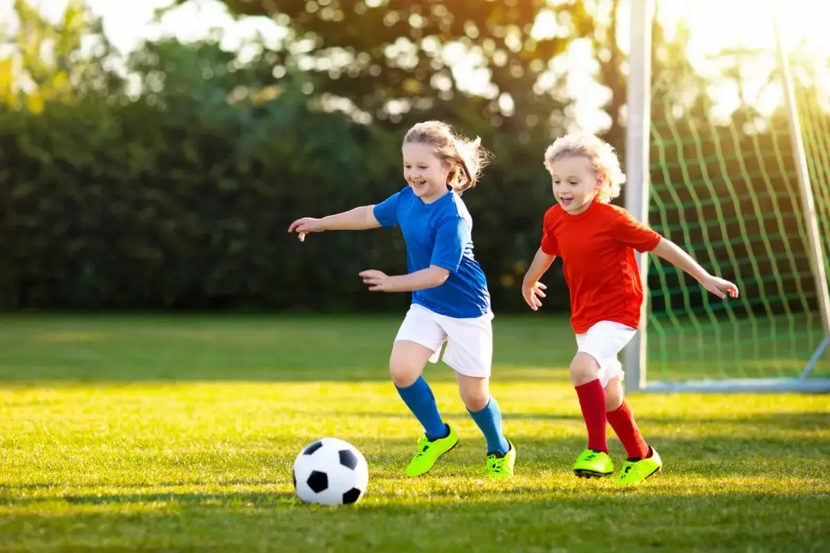 Protección de los atletas jóvenes: la intersección de las lesiones deportivas y la odontología pediátrica