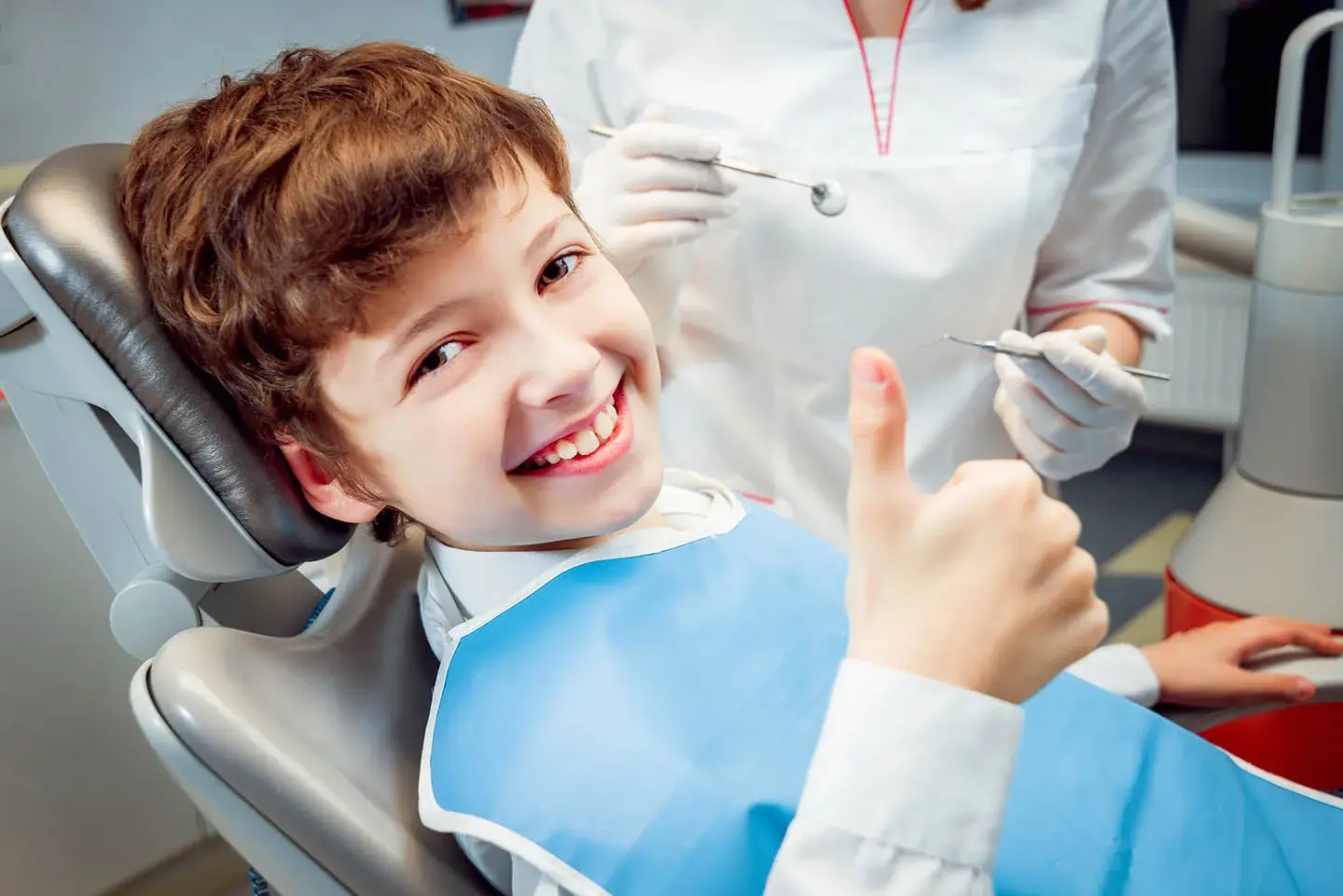 Las cinco principales amenazas para la salud dental de los niños: proteger las pequeñas sonrisas